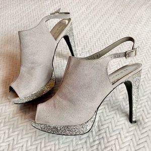 Rampage Gray Suede & Glitter Heels